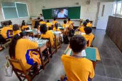 LINE_ALBUM_114911家庭（代間）教育宣導_250929_1