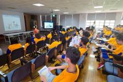 LINE_ALBUM_1140925七年級技職教育宣導_250930_23